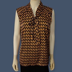 Vtg JM STUDIO Satin Geometric Basketweave Tie Neck Sleeveless Shell Top